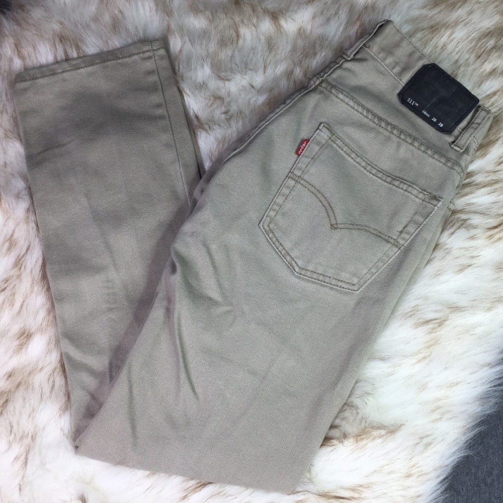 LEVI’S: 511 Unisex Jeans